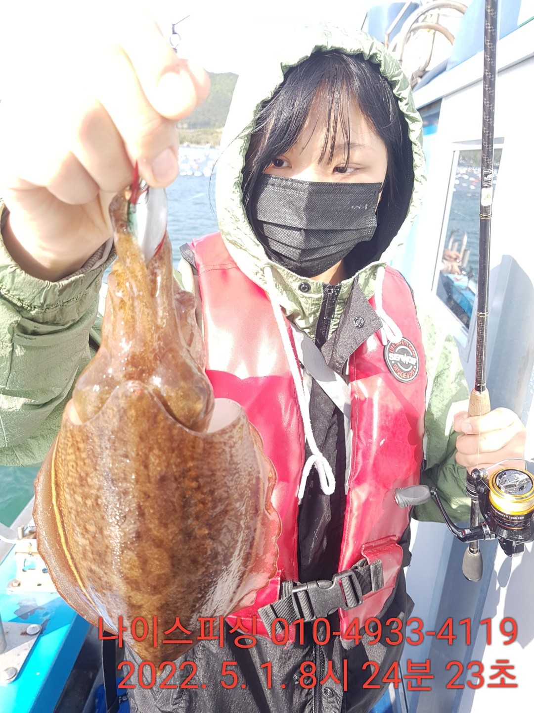 o_1g215nc76ons1jg117973hm1p34m.jpg