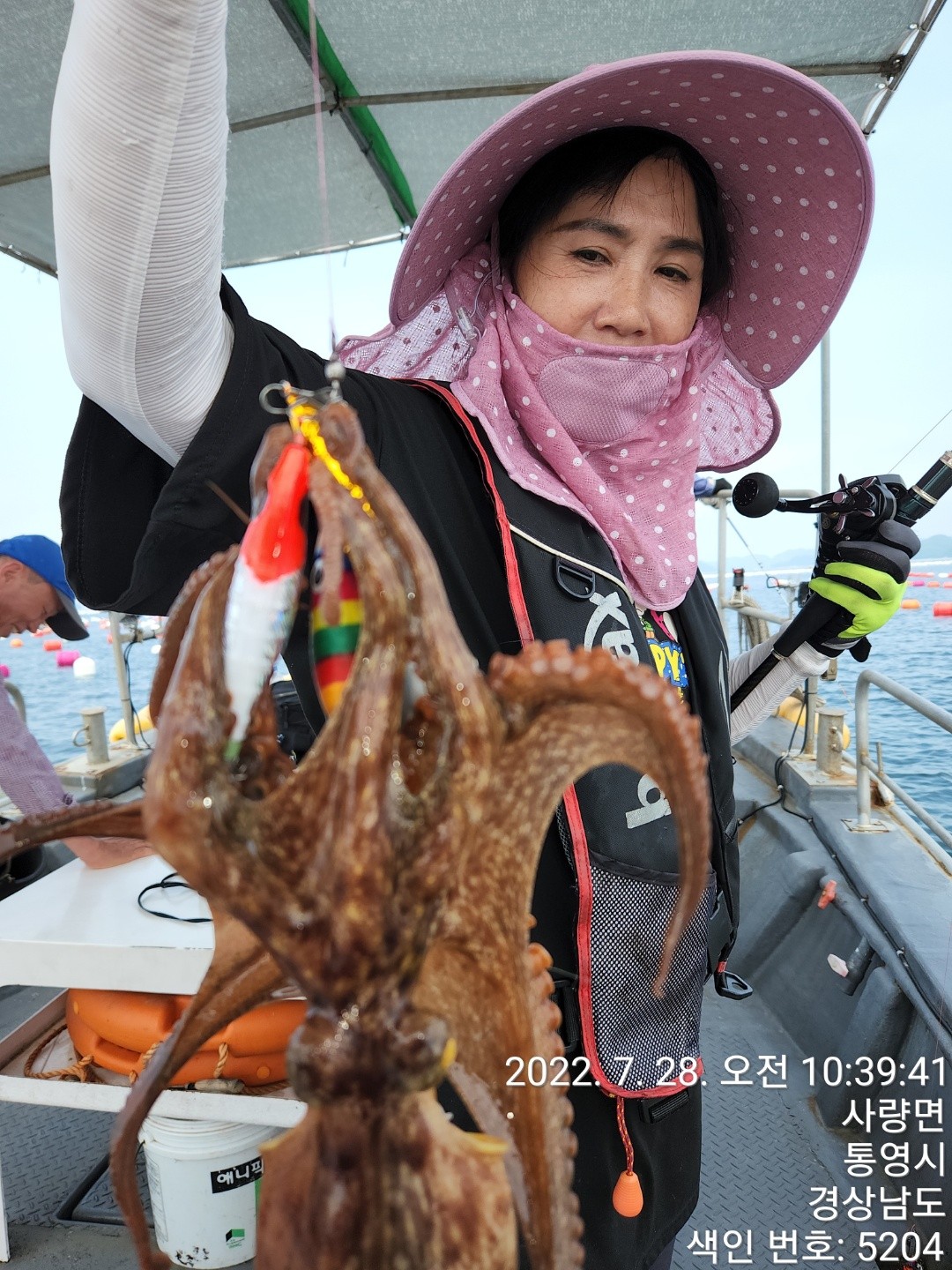 o_1g91loa4i1e541bs114o81kvr1e201m.jpg